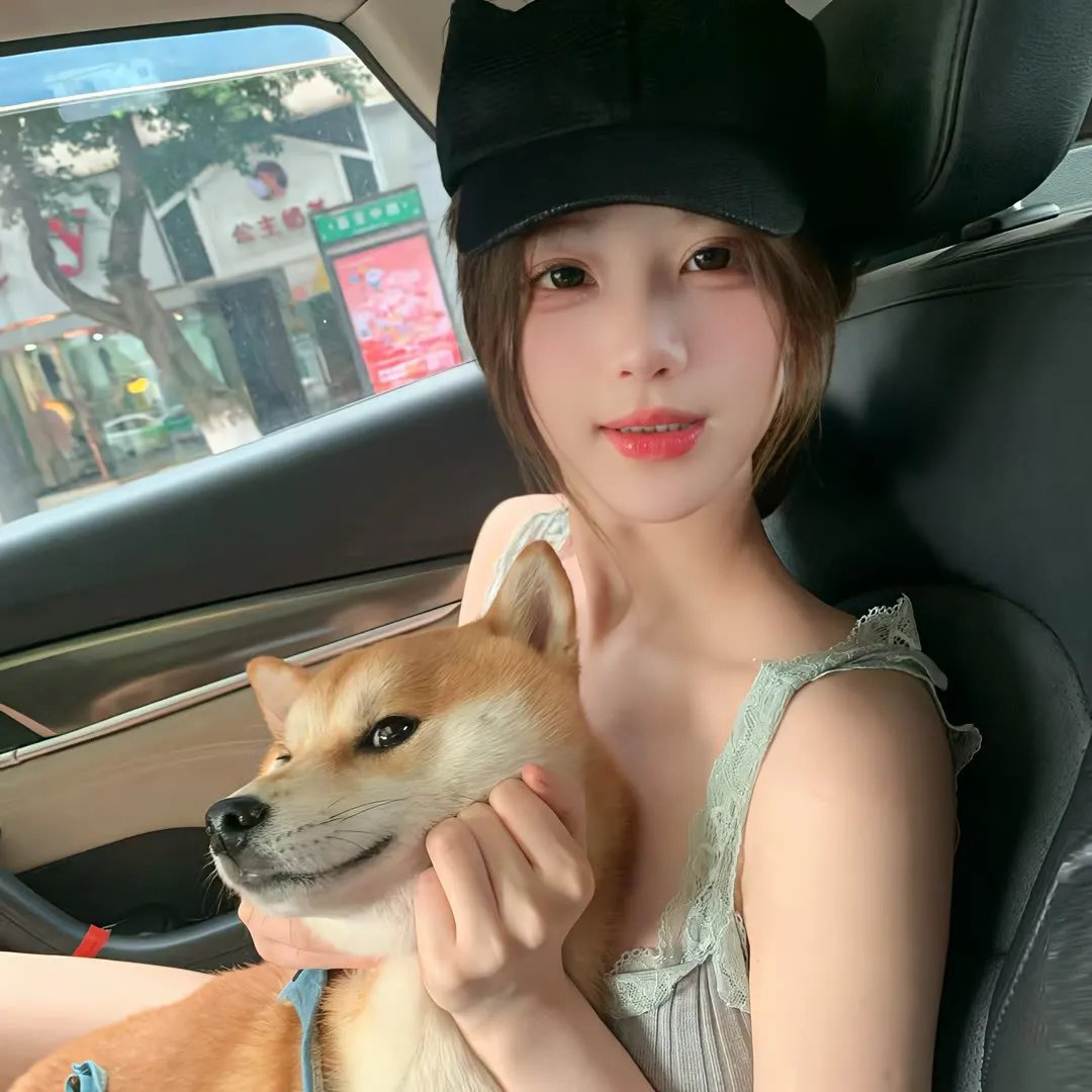 夜色中的她